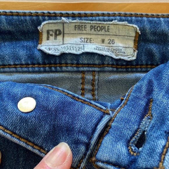 FREE PEOPLE high waisted skinny jeans - Picture 9 of 10